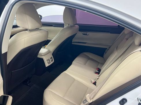 Used 2017 Lexus ES 350 w/ Navigation System Package FWD image 12