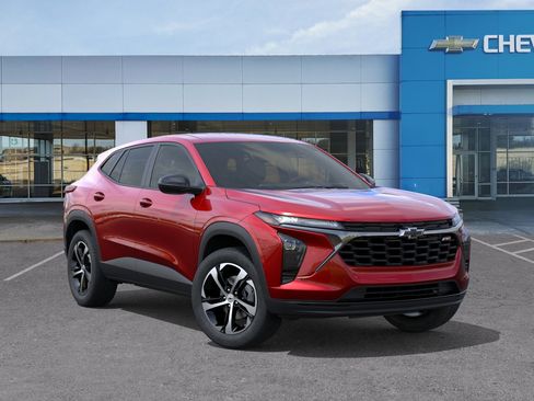 New 2026 Chevrolet Trax RS w/ Driver Confidence Package FWD image 8