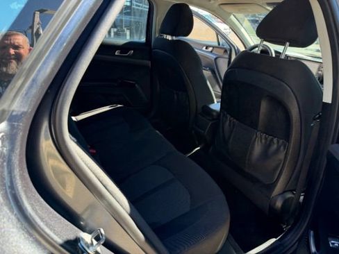 Used 2021 Kia K5 LXS image 30