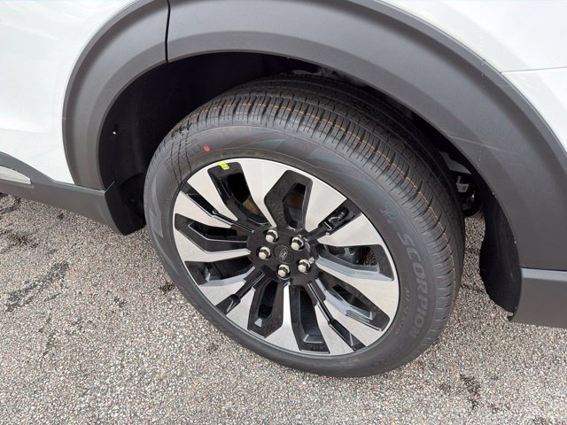 New 2027 Ford Explorer Platinum w/ LUX Leather Package AWD/4WD image 6