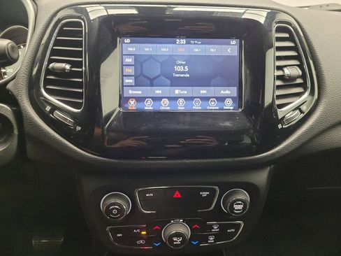 Used 2019 Jeep Compass Altitude image 25