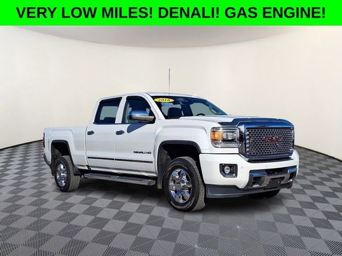 Used 2016 GMC Sierra 2500 Denali image 1