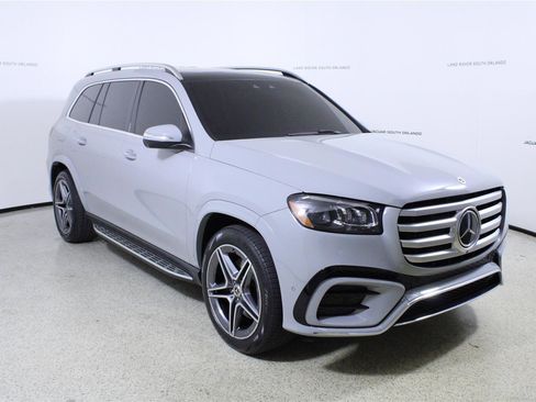 Used 2024 Mercedes-Benz GLS 450 4MATIC image 3
