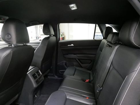Used 2020 Volkswagen Atlas Cross Sport SE AWD/4WD image 9