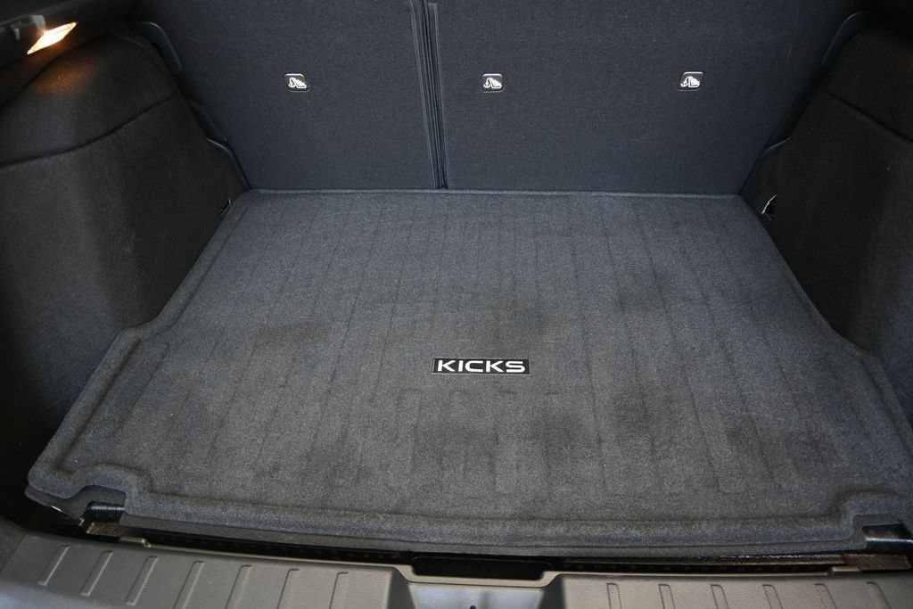 Used 2025 Nissan Kicks S AWD/4WD image 19