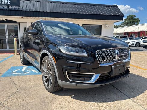 Used 2020 Lincoln Nautilus Reserve w/ Equipment Group 202A image 3
