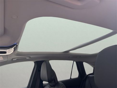 Used 2023 Mercedes-Benz GLC 300 4MATIC image 31