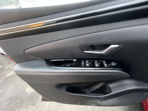 Used 2022 Hyundai Tucson Limited image 12