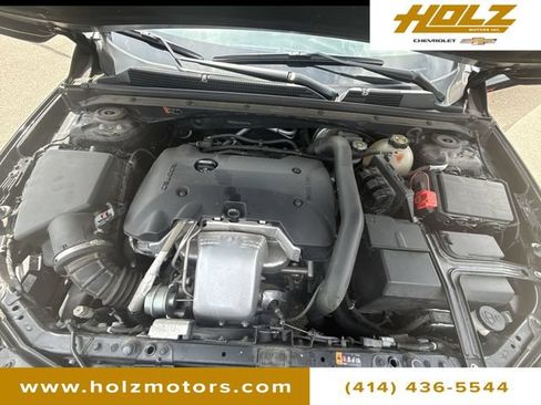 Certified 2018 Chevrolet Malibu Premier w/ Premier Sun and Wheel Package FWD image 32
