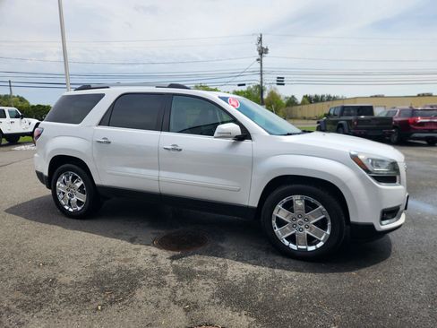 Used 2017 GMC Acadia Limited SLT AWD/4WD image 18