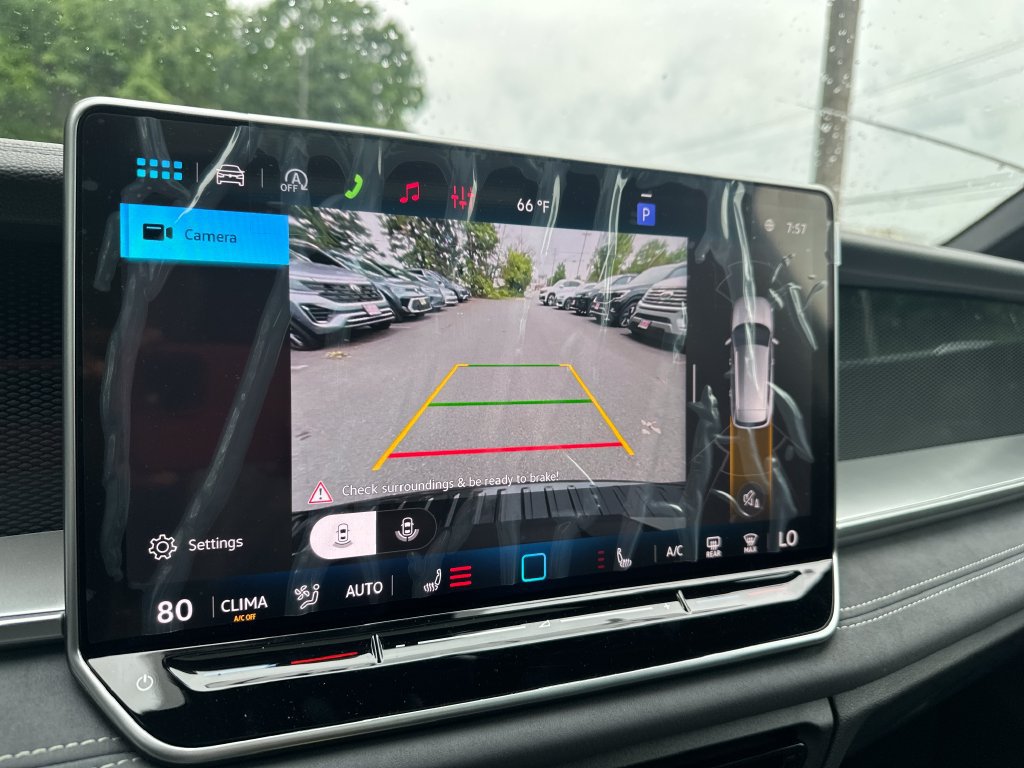 New 2026 Volkswagen Tiguan SE R-Line AWD/4WD image 15