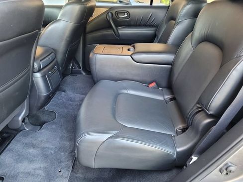 Used 2022 Nissan Armada SL w/ Captain's Chairs Package RWD image 18