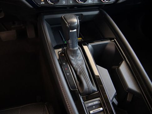 Used 2023 Honda Accord Touring image 13