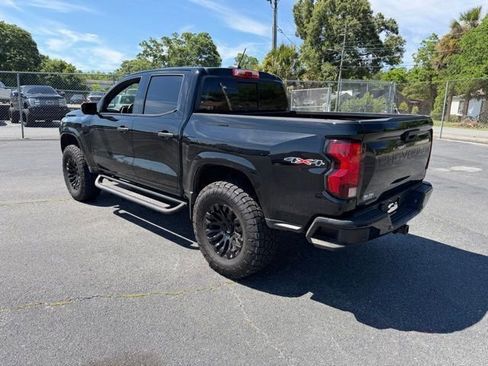Used 2025 Chevrolet Colorado W/T w/ WT Custom Package AWD/4WD image 2