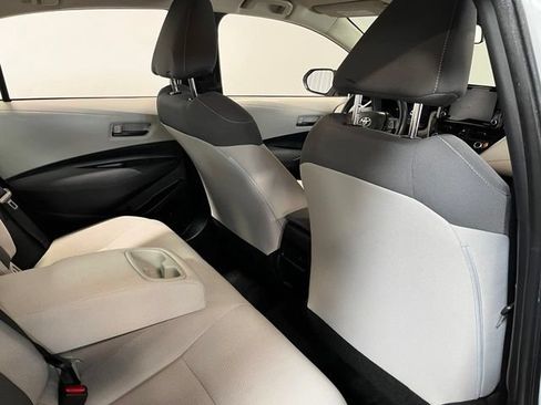 Used 2022 Toyota Corolla LE FWD image 14