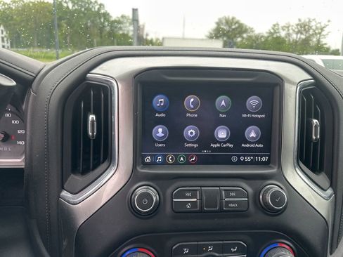 Used 2020 Chevrolet Silverado 1500 LTZ AWD/4WD image 19