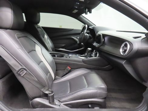 Used 2018 Chevrolet Camaro LT RWD image 26
