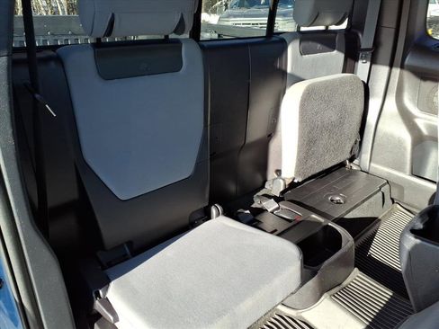 Used 2019 Toyota Tacoma SR5 image 8