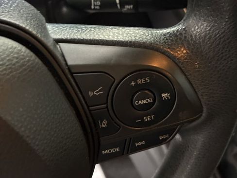 Used 2022 Toyota Corolla LE image 14