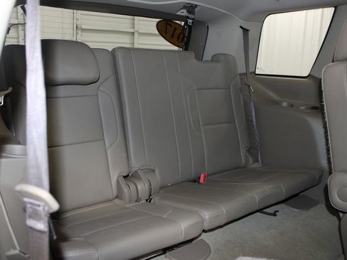 Used 2017 Chevrolet Tahoe LT w/ LT Signature Package image 33