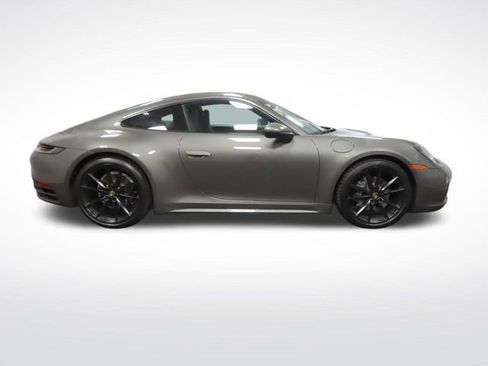 Used 2022 Porsche 911 Carrera image 6