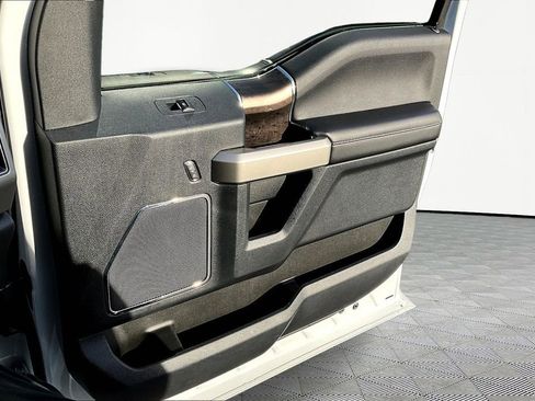 Used 2022 Ford F250 Lariat w/ Lariat Value Package image 30