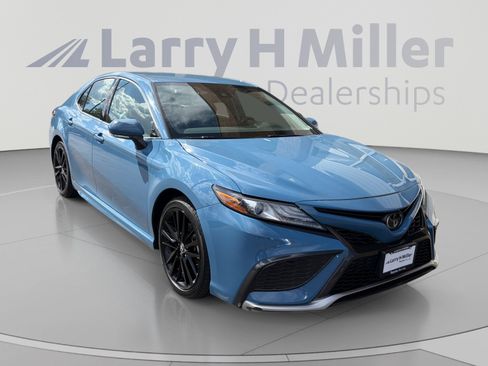 Used 2024 Toyota Camry XSE FWD image 7