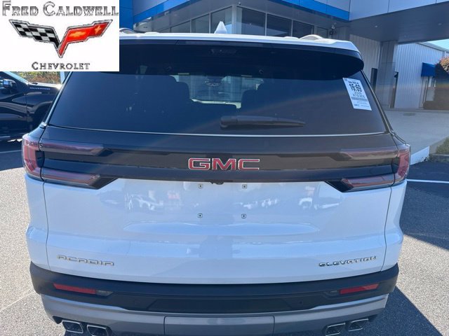 Used 2026 GMC Acadia Elevation w/ Elevation Premium Package FWD image 4