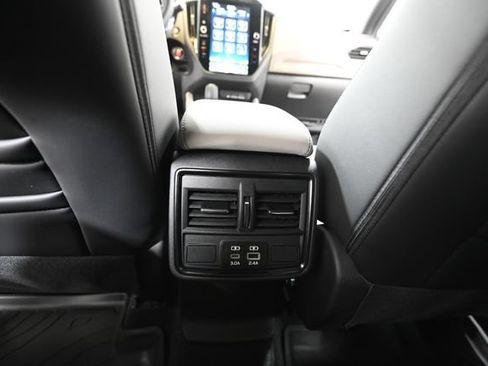 Used 2026 Subaru Forester Limited AWD/4WD image 30