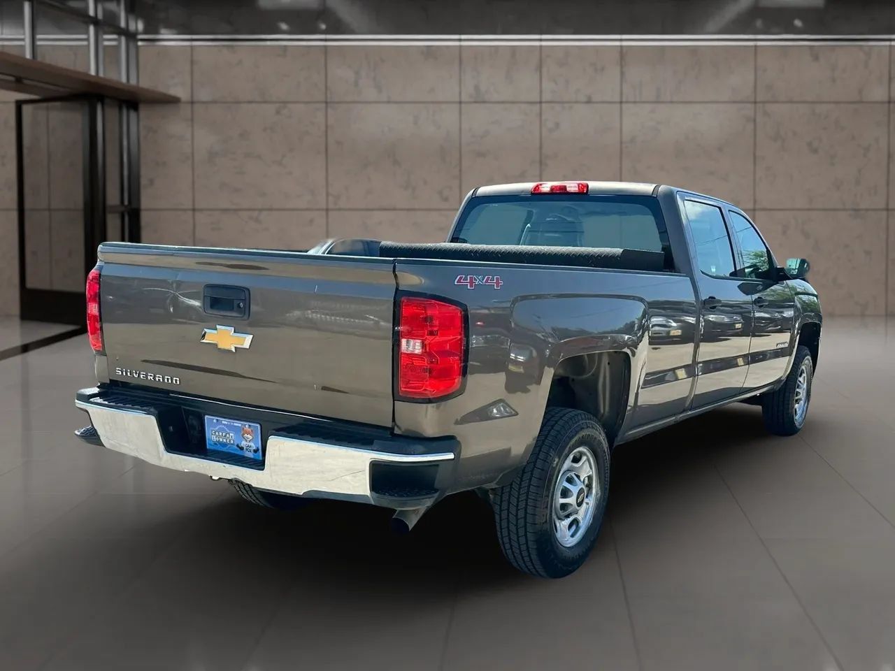 Used 2015 Chevrolet Silverado 2500 W/T AWD/4WD image 2