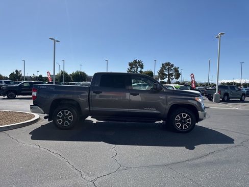 Certified 2017 Toyota Tundra SR5 w/ TRD Off Road Package AWD/4WD image 5