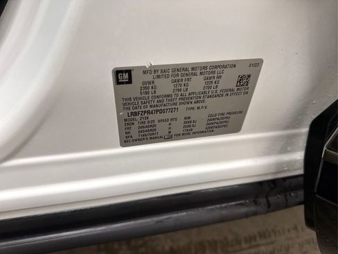 Used 2023 Buick Envision Essence w/ Technology Package I image 18