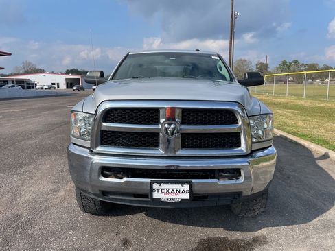 Used 2018 RAM 2500 Tradesman w/ Chrome Appearance Group image 2