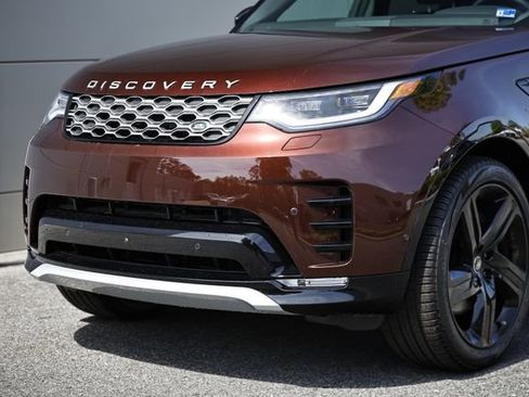 New 2026 Land Rover Discovery Limited Edition AWD/4WD image 2