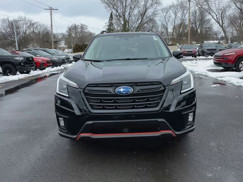 Used 2023 Subaru Forester Sport image 3