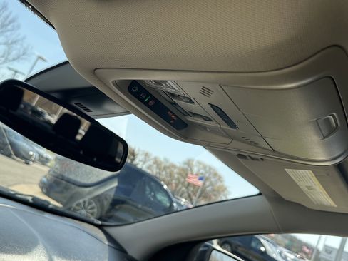 Used 2017 GMC Acadia Denali w/ Technology Package image 28