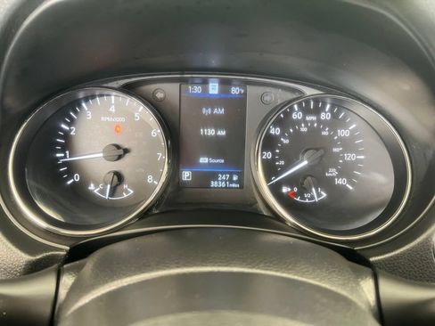 Certified 2022 Nissan Rogue Sport SL AWD/4WD image 63