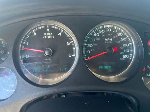 Used 2010 Chevrolet Tahoe LS AWD/4WD image 13