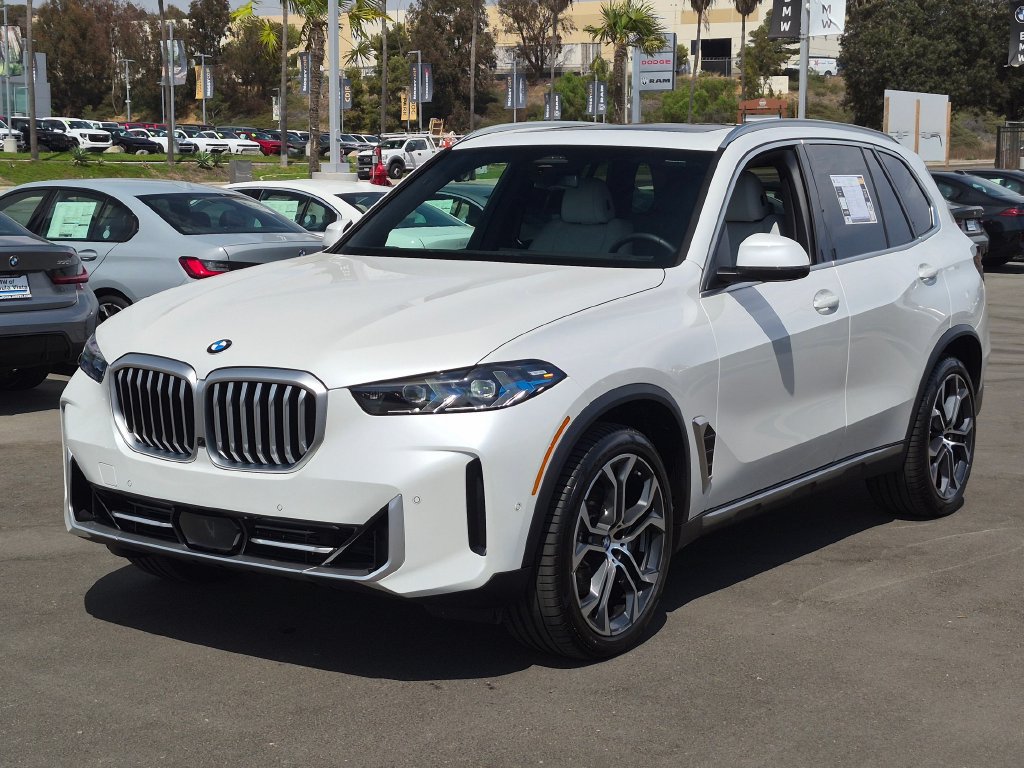 Used 2026 BMW X5 xDrive40i AWD/4WD image 2