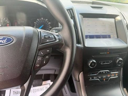 Used 2020 Ford Edge SE FWD image 17