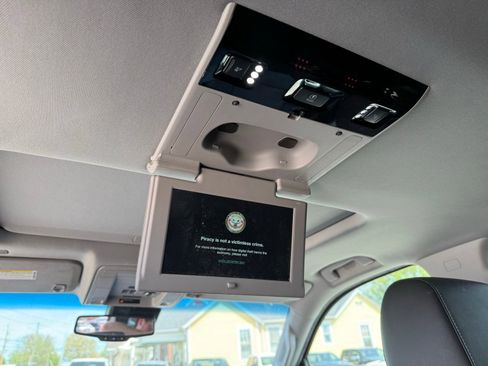 Used 2018 Chevrolet Tahoe Premier image 23