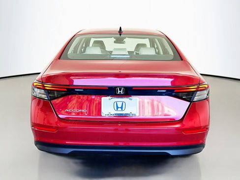 New 2025 Honda Accord SE image 6
