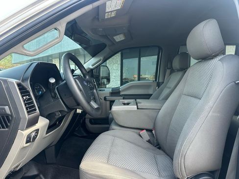 Used 2019 Ford F350 XLT AWD/4WD image 2