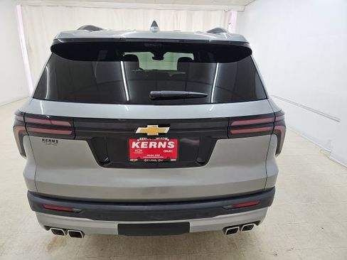 Used 2026 Chevrolet Traverse LT w/ Driver Confidence Package FWD image 17