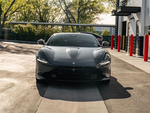 Used 2021 Ferrari Roma RWD image 38