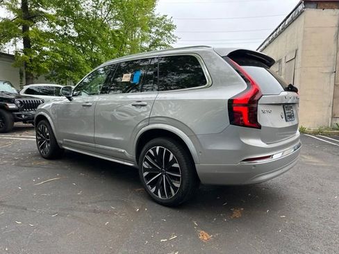 Certified 2025 Volvo XC90 T8 Ultra AWD/4WD image 2