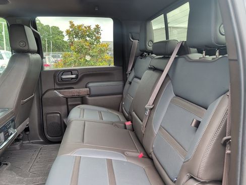 Used 2021 GMC Sierra 2500 Denali w/ Denali Ultimate Package AWD/4WD image 10
