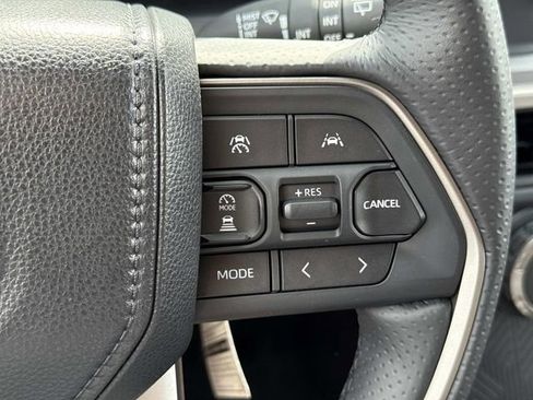 Used 2026 Toyota 4Runner SR5 AWD/4WD image 23