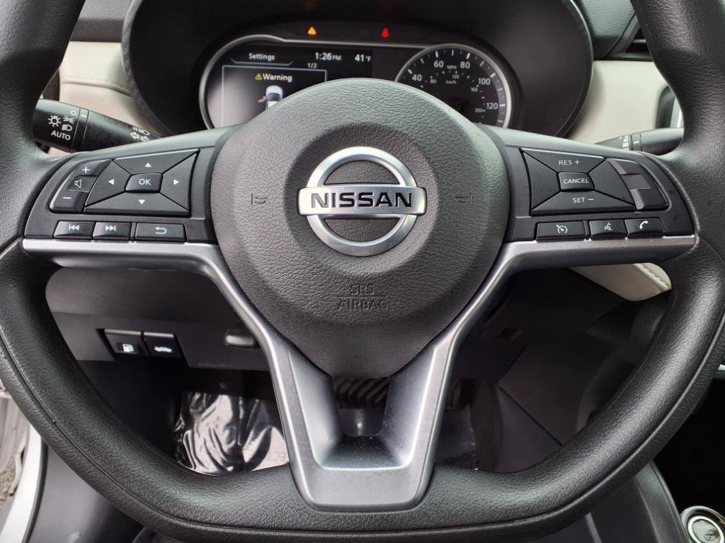 Used 2021 Nissan Versa SV FWD image 16