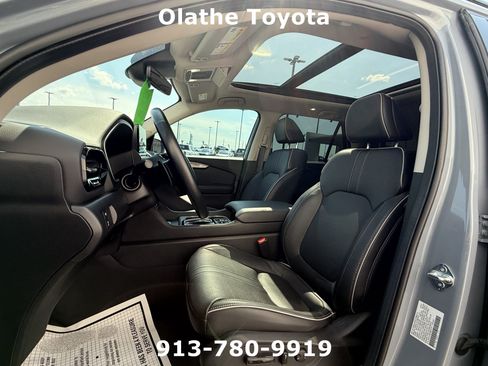 Used 2024 Honda Pilot Elite image 4